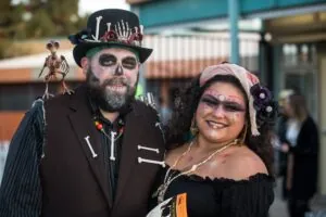couple dressed as voodoo doctors at Indianapolis Zoo Brewfari