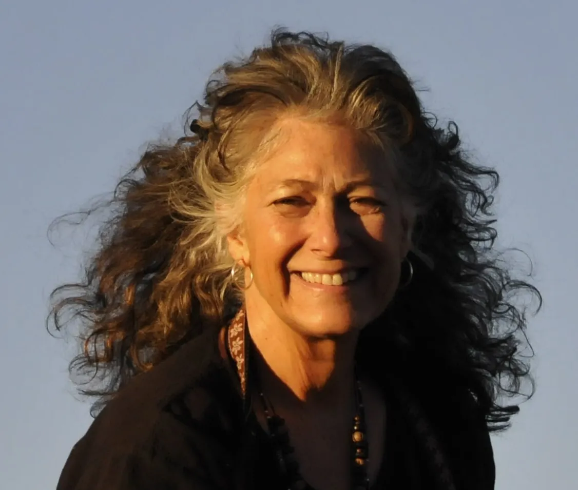 laurie marker headshot