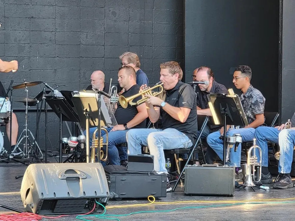 animals and all that jazz big horns band